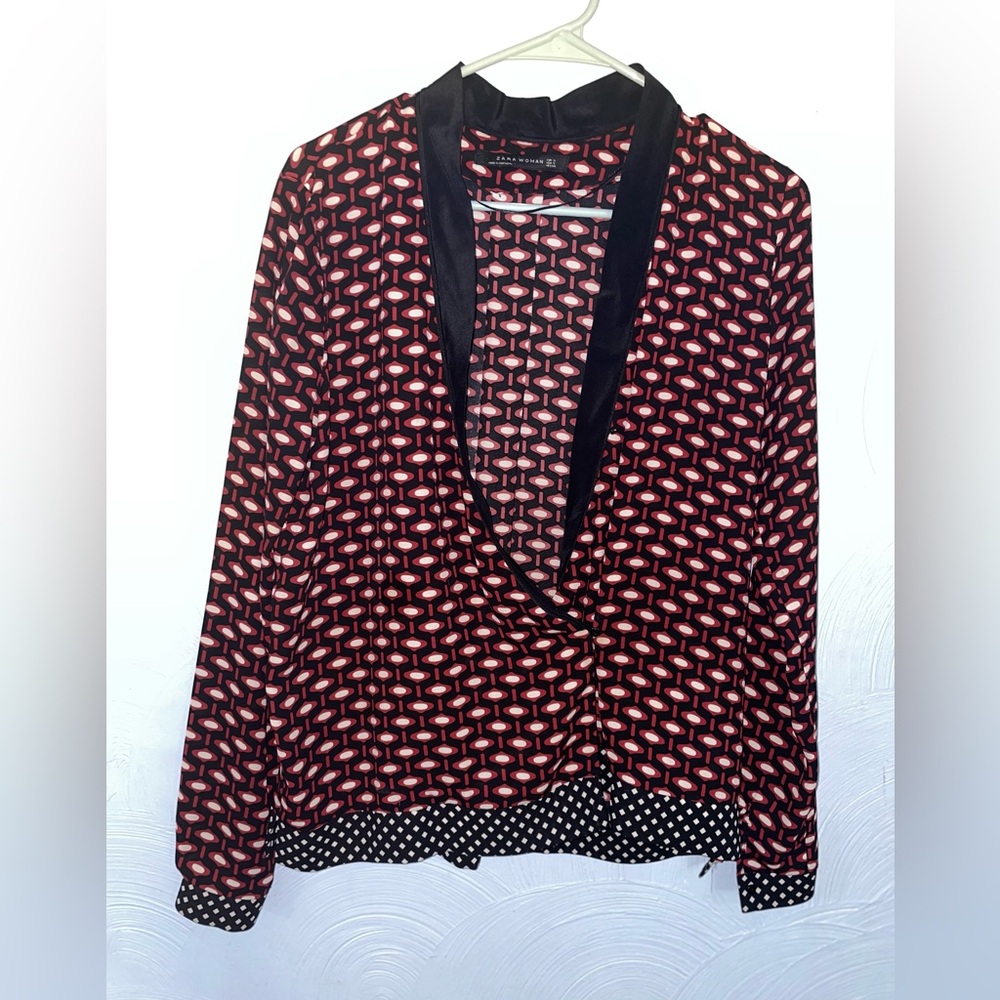 Women’s Small Zara Black w/Red Geometric Wrap Front Blouse